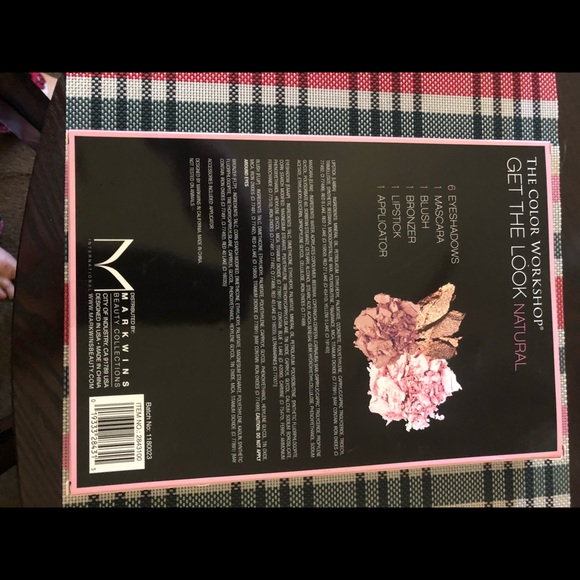 NEW. 11 please color I shop natural🎁 - Picture 2 of 2